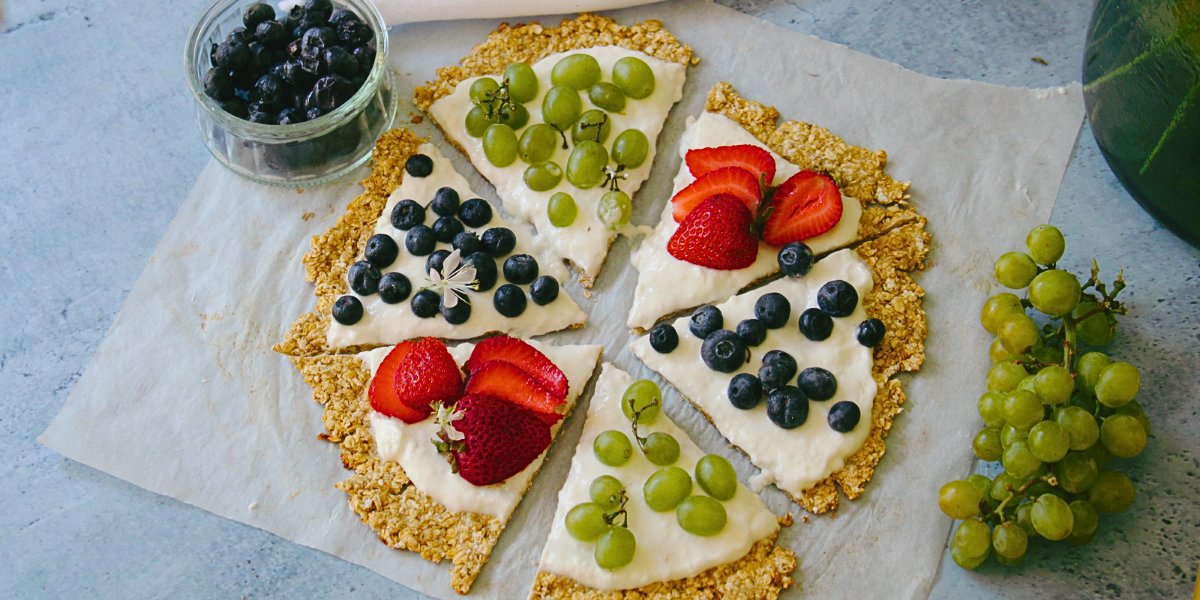 Receta casera de Pizza de avena y fruta Recetas Nestlé