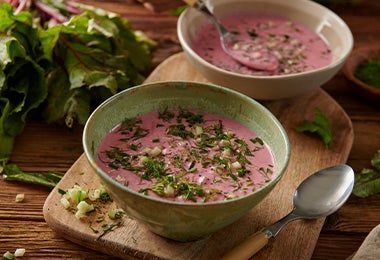 Gazpacho de salmón y otras variantes con betarraga