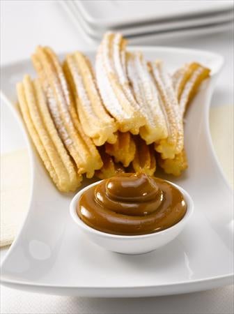 Receta Churros con Manjar NESTLÉ® | Recetas Nestlé