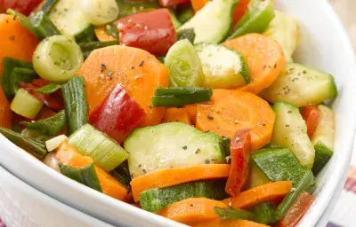 Ensalada de Vegetales Salteados Fríos