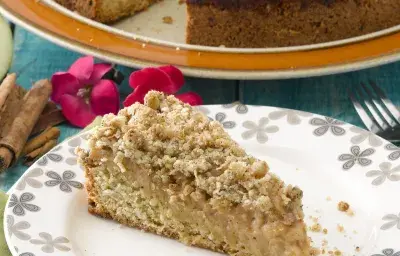 Kuchen de Avena con Manzana y Dulce de Membrillo