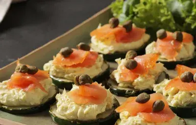 Bocados de Pepinos Grillados con Queso Crema y Salmon