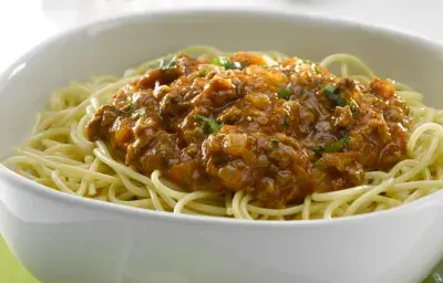 Spaghetti con Salsa Bolognesa Tradicional