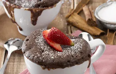 Mug Cakes de Manjar y Chocolate