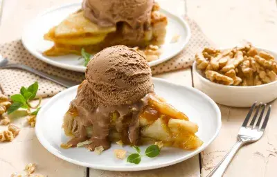 Tarte Tatin con Helado de Chocolate