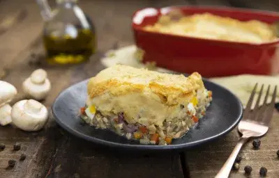 Pastel de papa con pino de champiñones