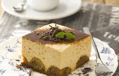 TIRAMISÚ DE MANJAR