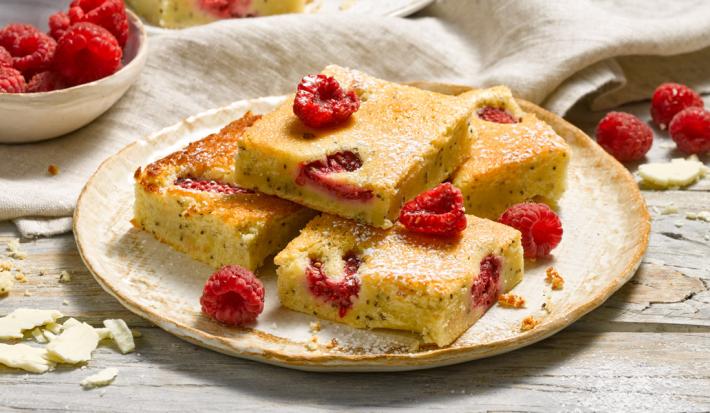 Blondie de frambuesas, amapola y limón