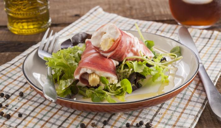 JAMON SERRANO RELLENO DE PASTA DE ATÚN