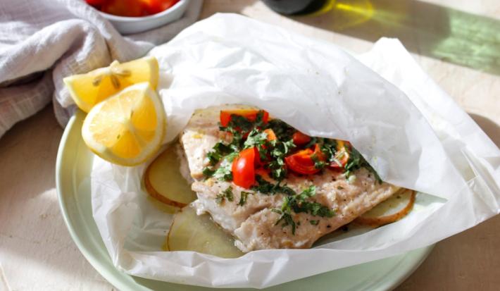 Papillote de reineta en cama de papas